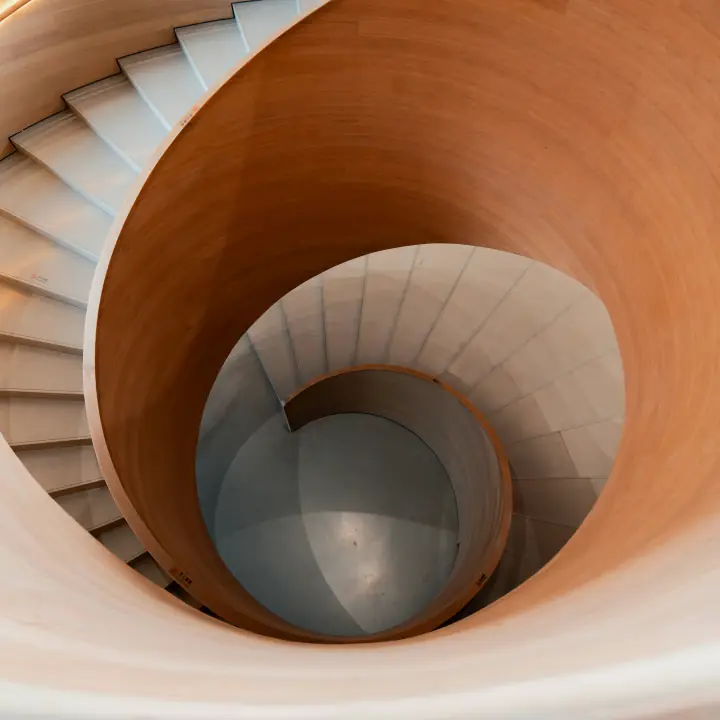 Escalier en spirale vu d'en haut